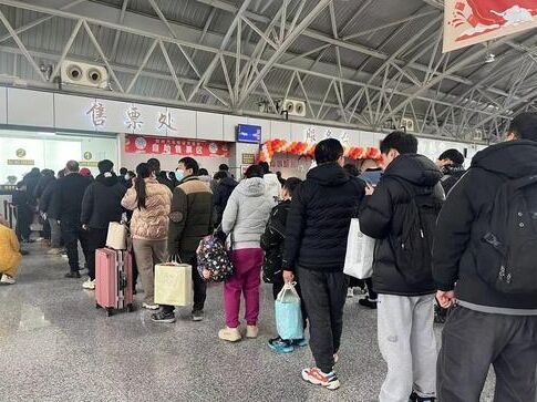 郑州各汽车站班次已基本恢复正常 多措施助力春运旅客平安返乡