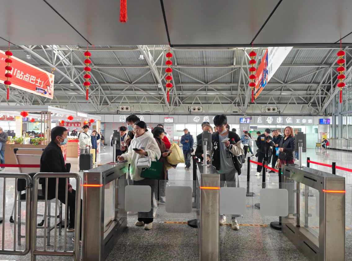 清明假期，郑州汽车站全面增开班次线路